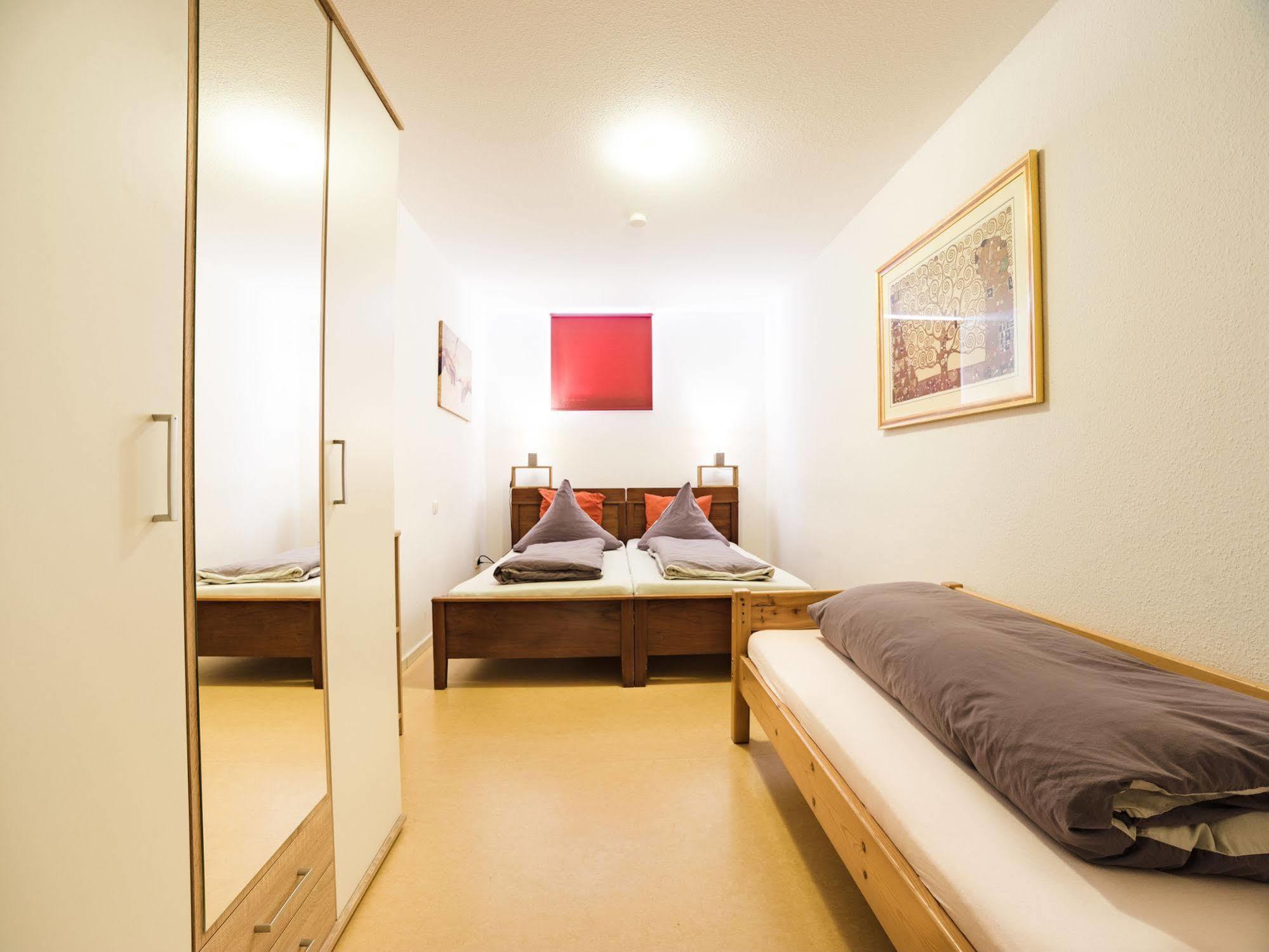 Pension & Appartments Landhaus Bettina ฟุลดา ภายนอก รูปภาพ
